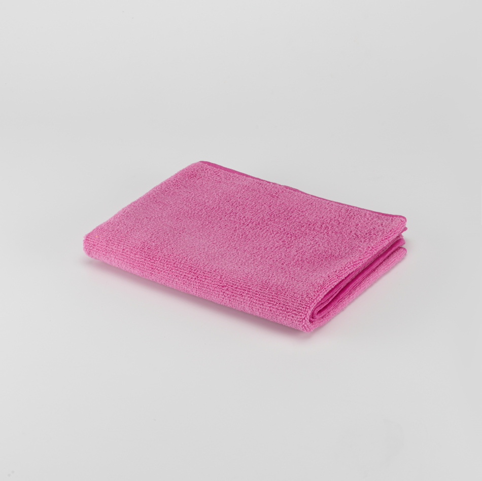 Sporttörölköző pink színben (35x90)